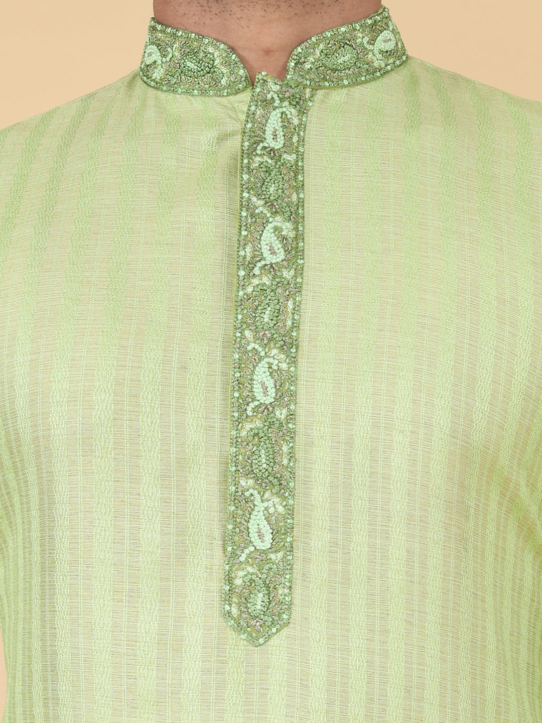 Luxe kurta - Embroidered Elegance (mint green)