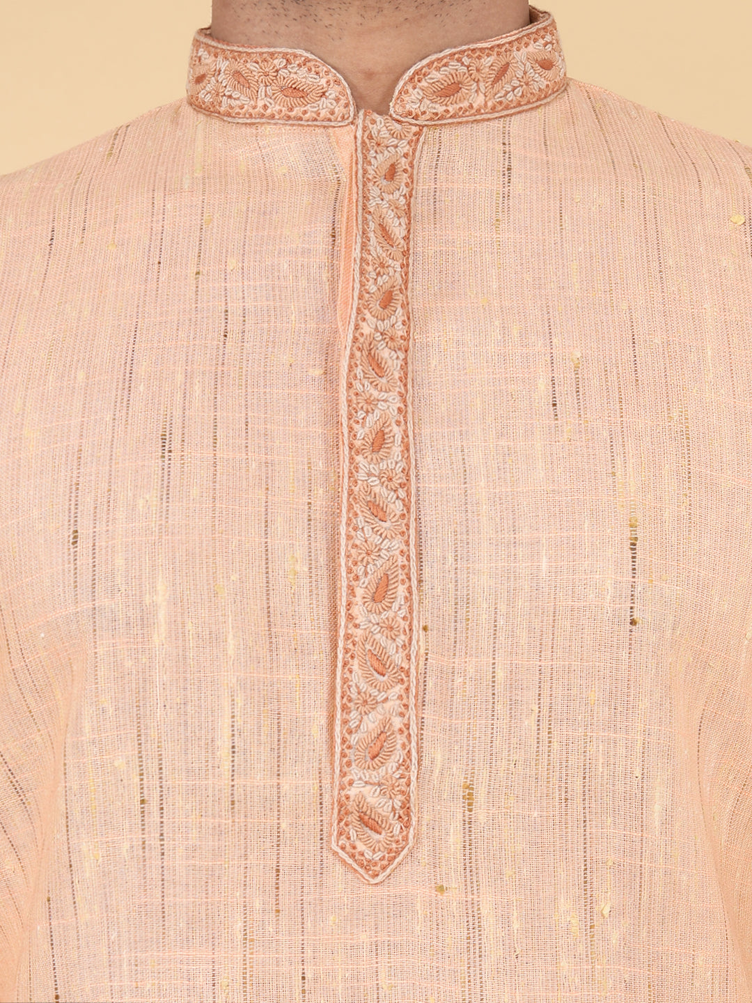 Luxe kurta - Embroidered Elegance (light orange)