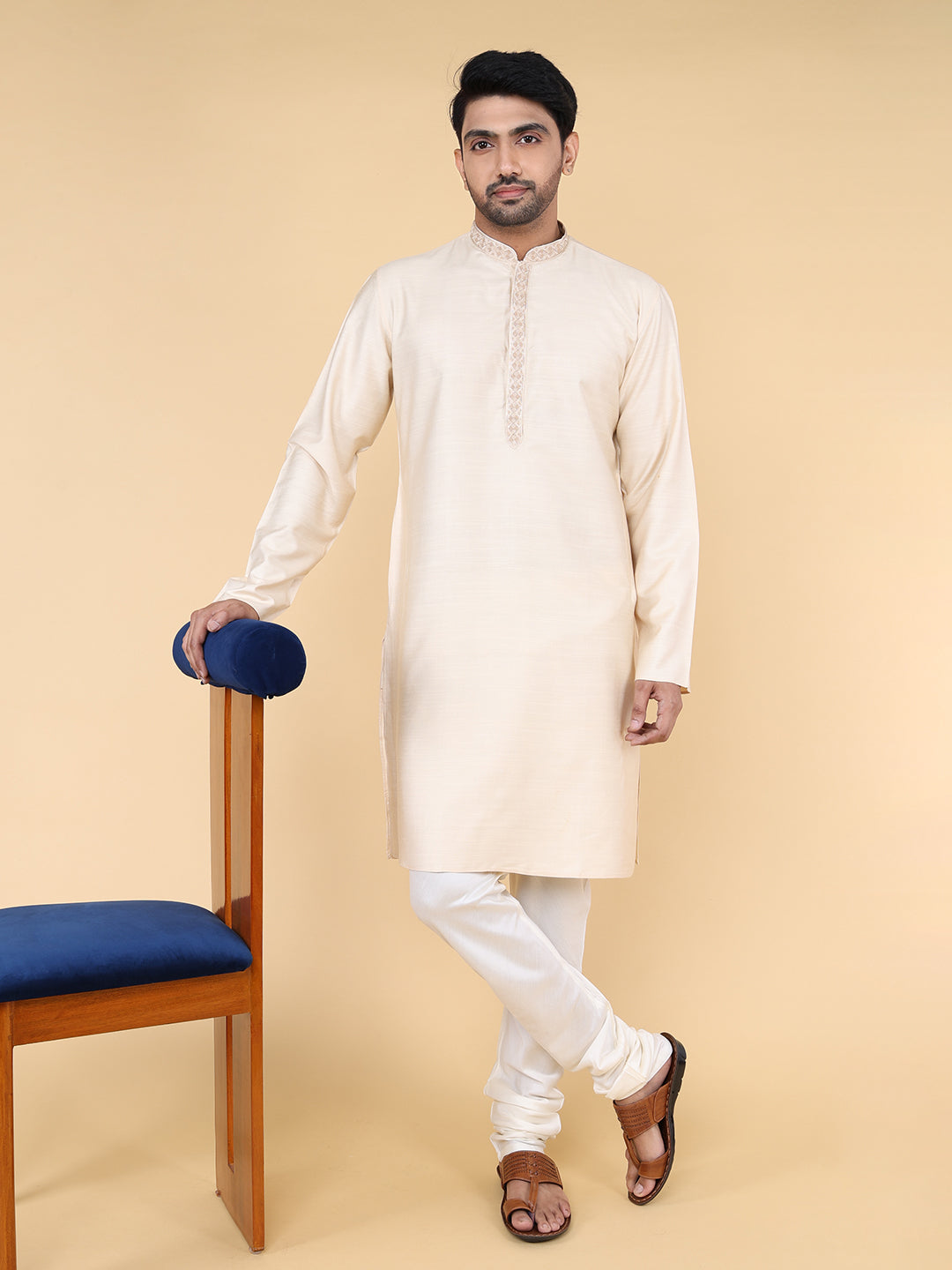 Men Kurta Pyjama Set (Light Beige)