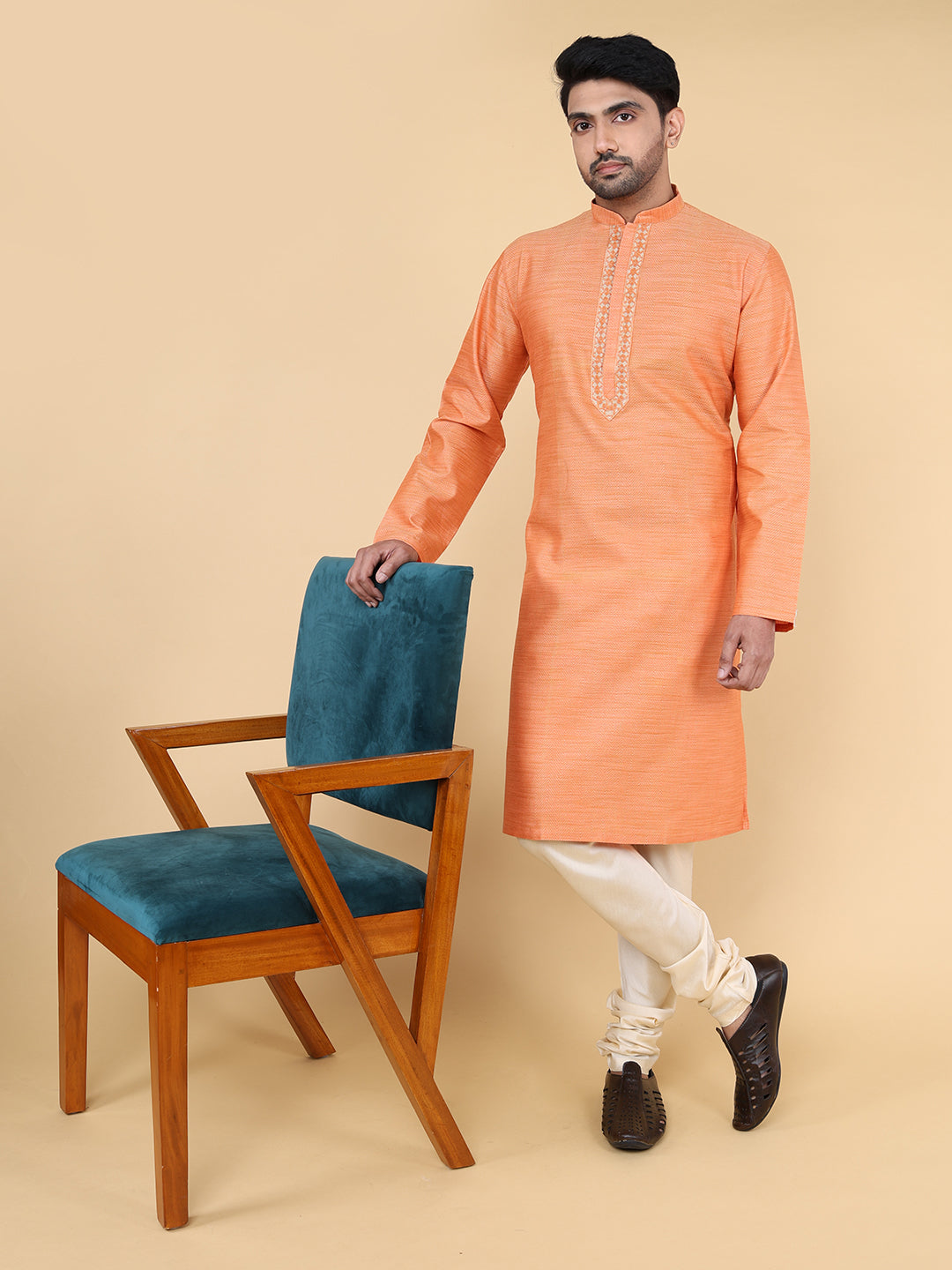 Men Kurta Pyjama Set (Orange)